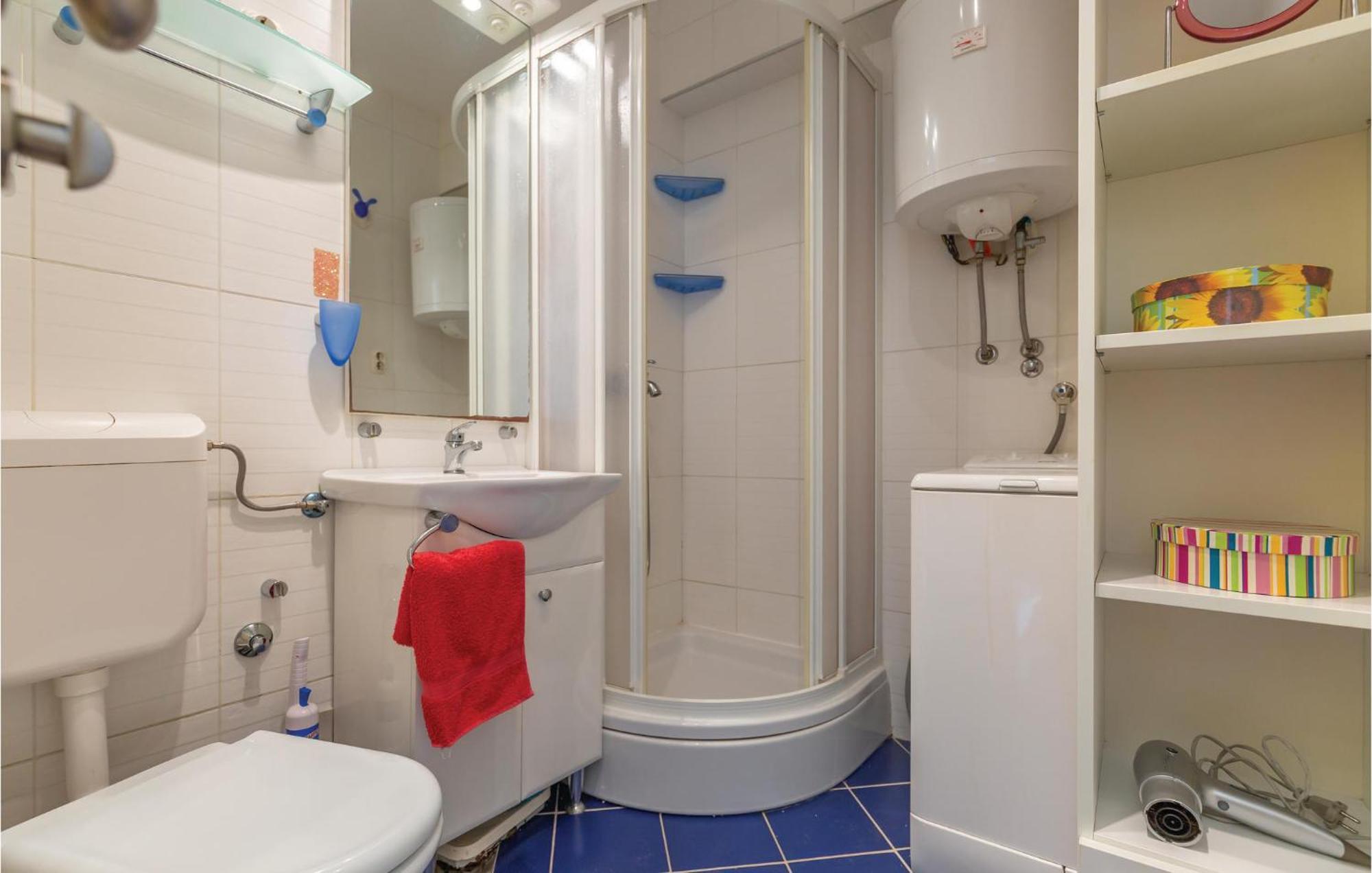 Stunning Apartment In Brela With Wifi Bagian luar foto