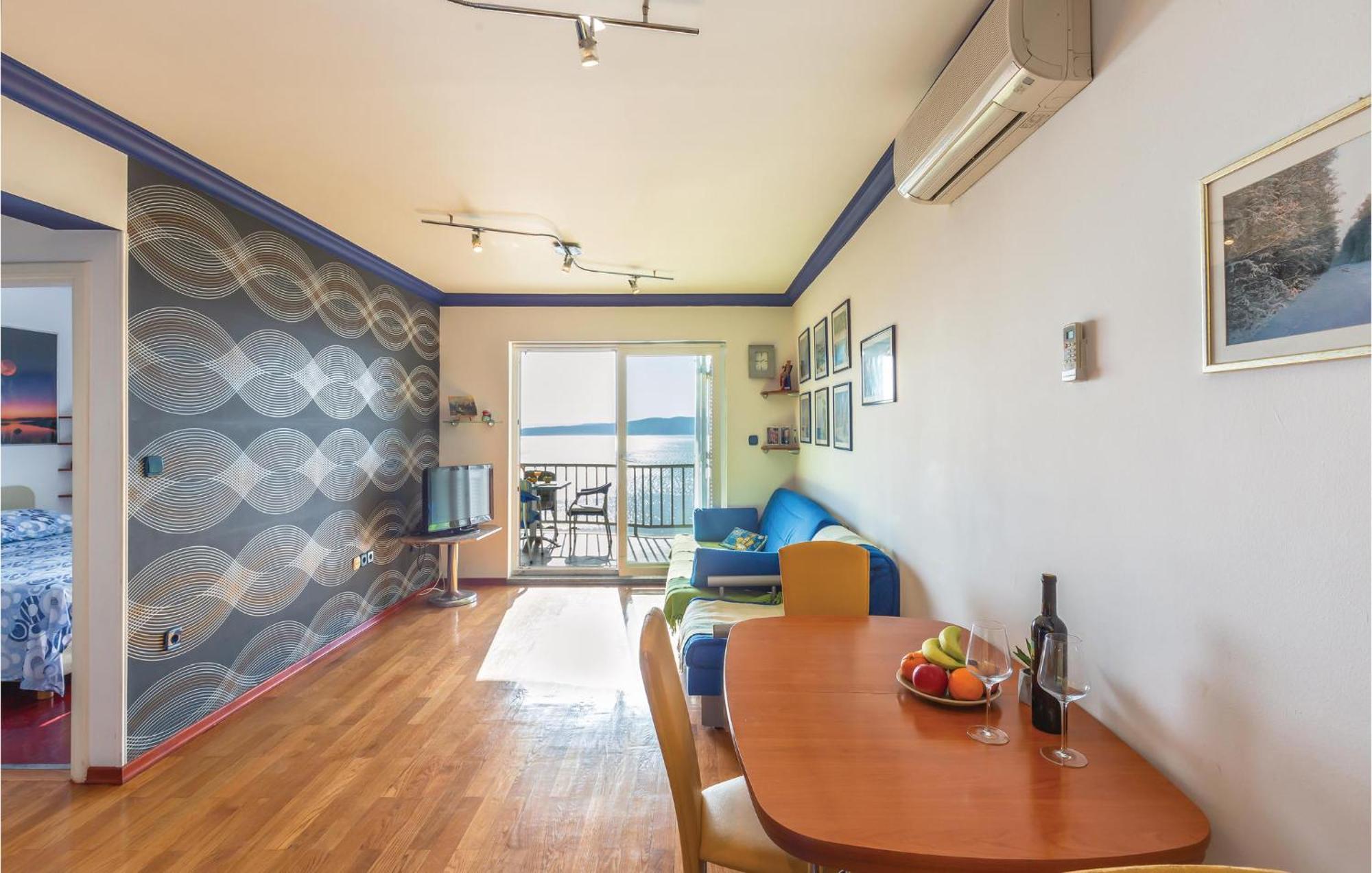 Stunning Apartment In Brela With Wifi Bagian luar foto